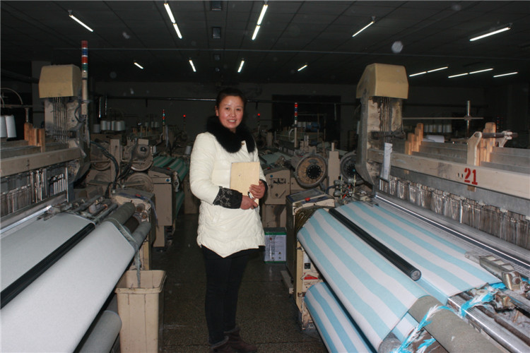 佳宏紡織-噴氣織造車間